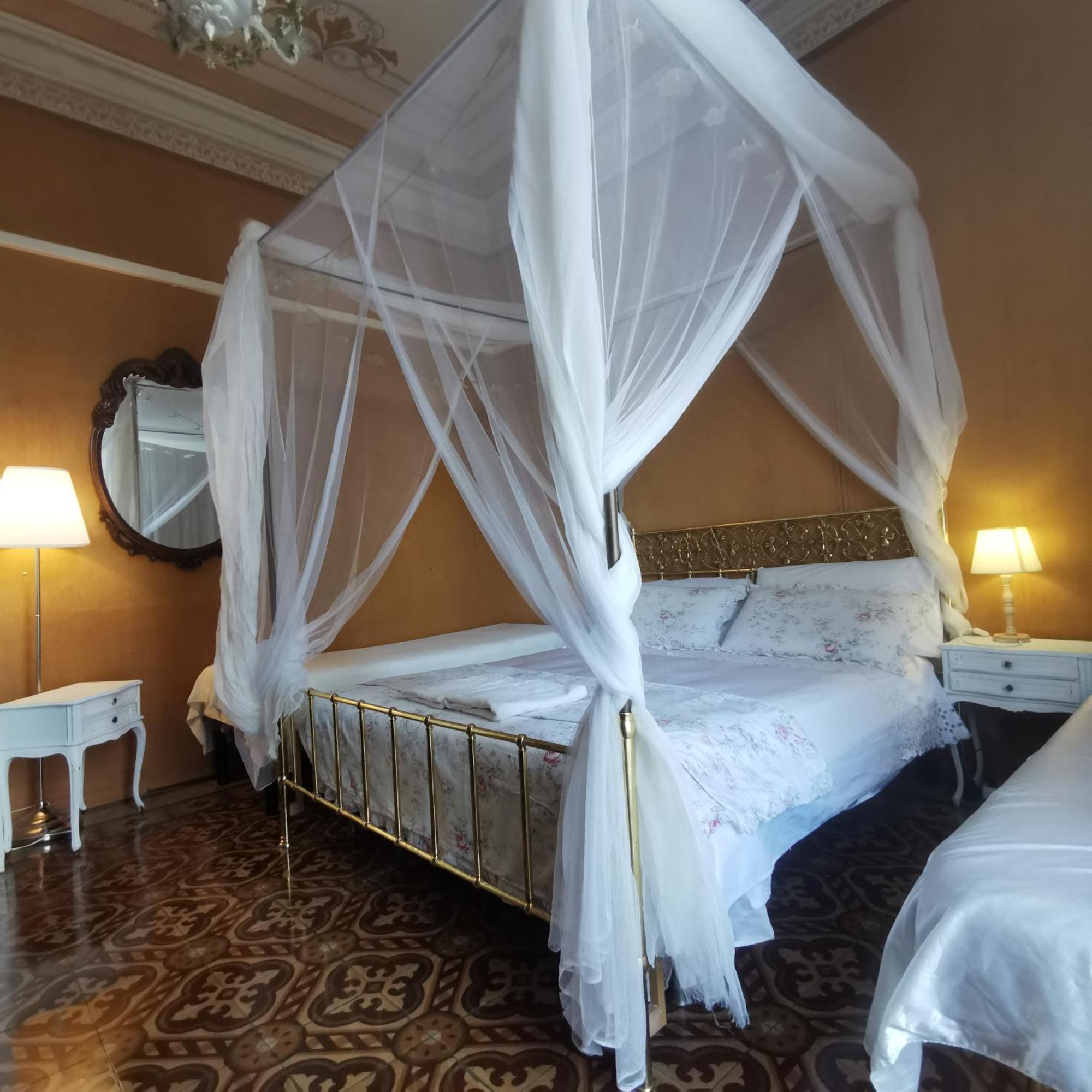 Albisola Bed And Breakfast Albisola Superiore Bagian luar foto