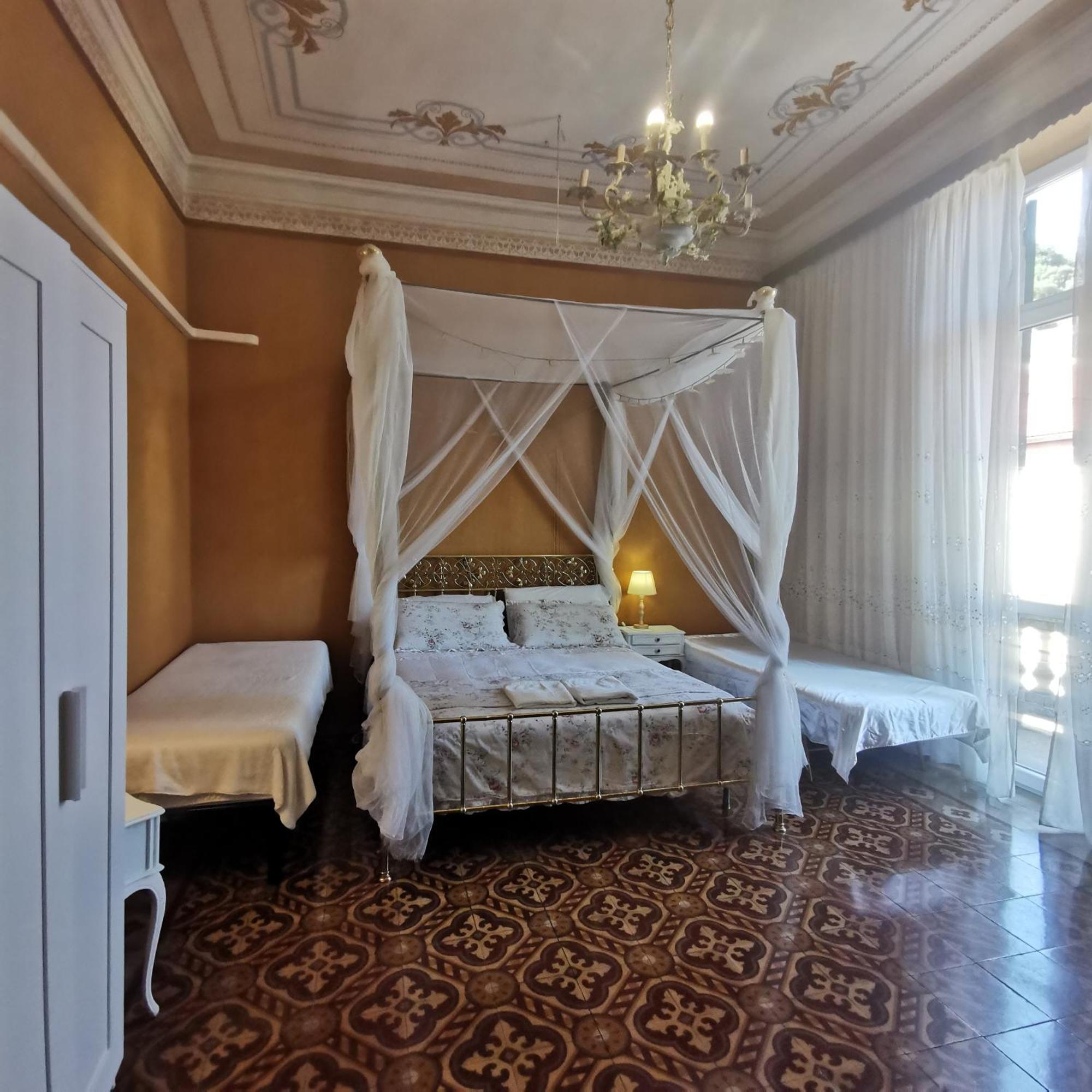 Albisola Bed And Breakfast Albisola Superiore Bagian luar foto