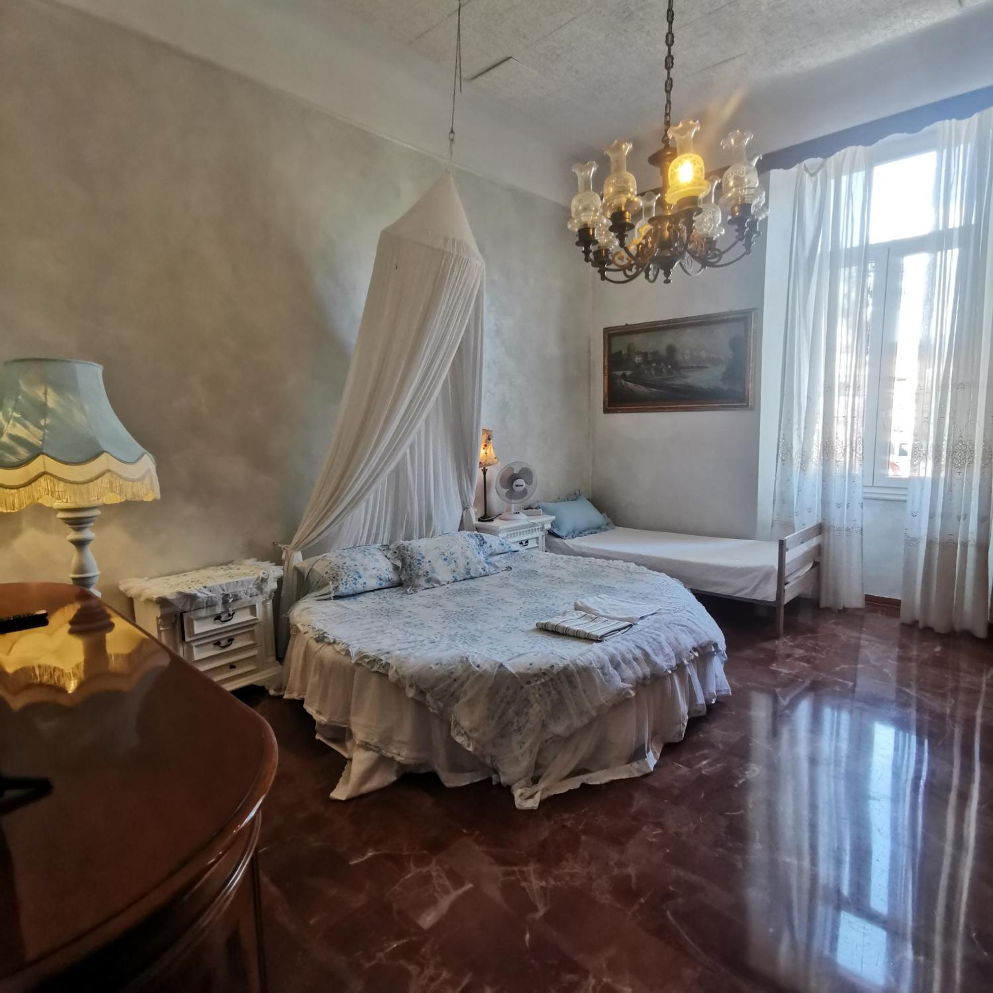 Albisola Bed And Breakfast Albisola Superiore Bagian luar foto