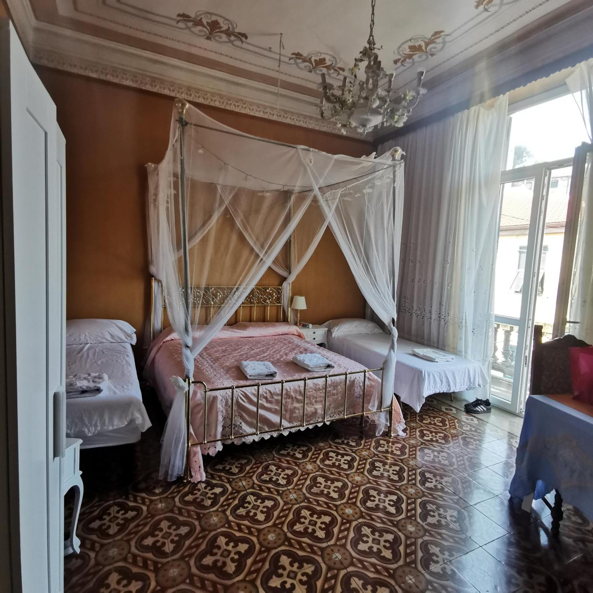 Albisola Bed And Breakfast Albisola Superiore Bagian luar foto