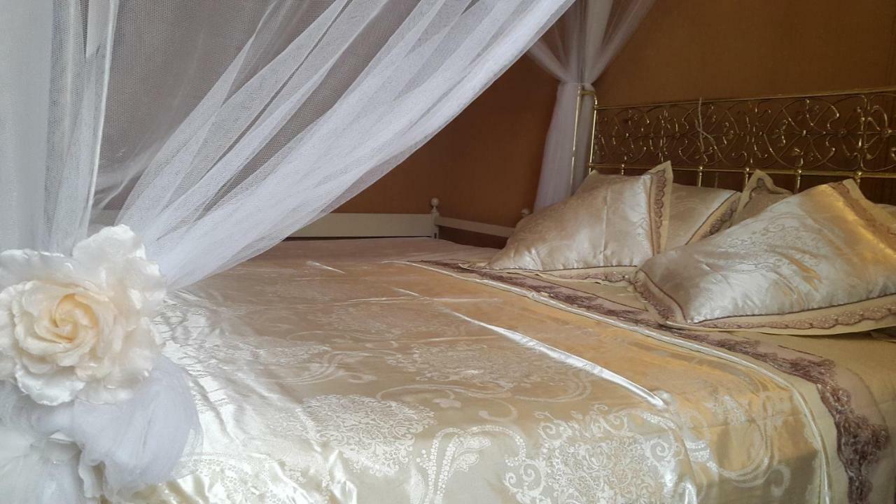 Albisola Bed And Breakfast Albisola Superiore Bagian luar foto